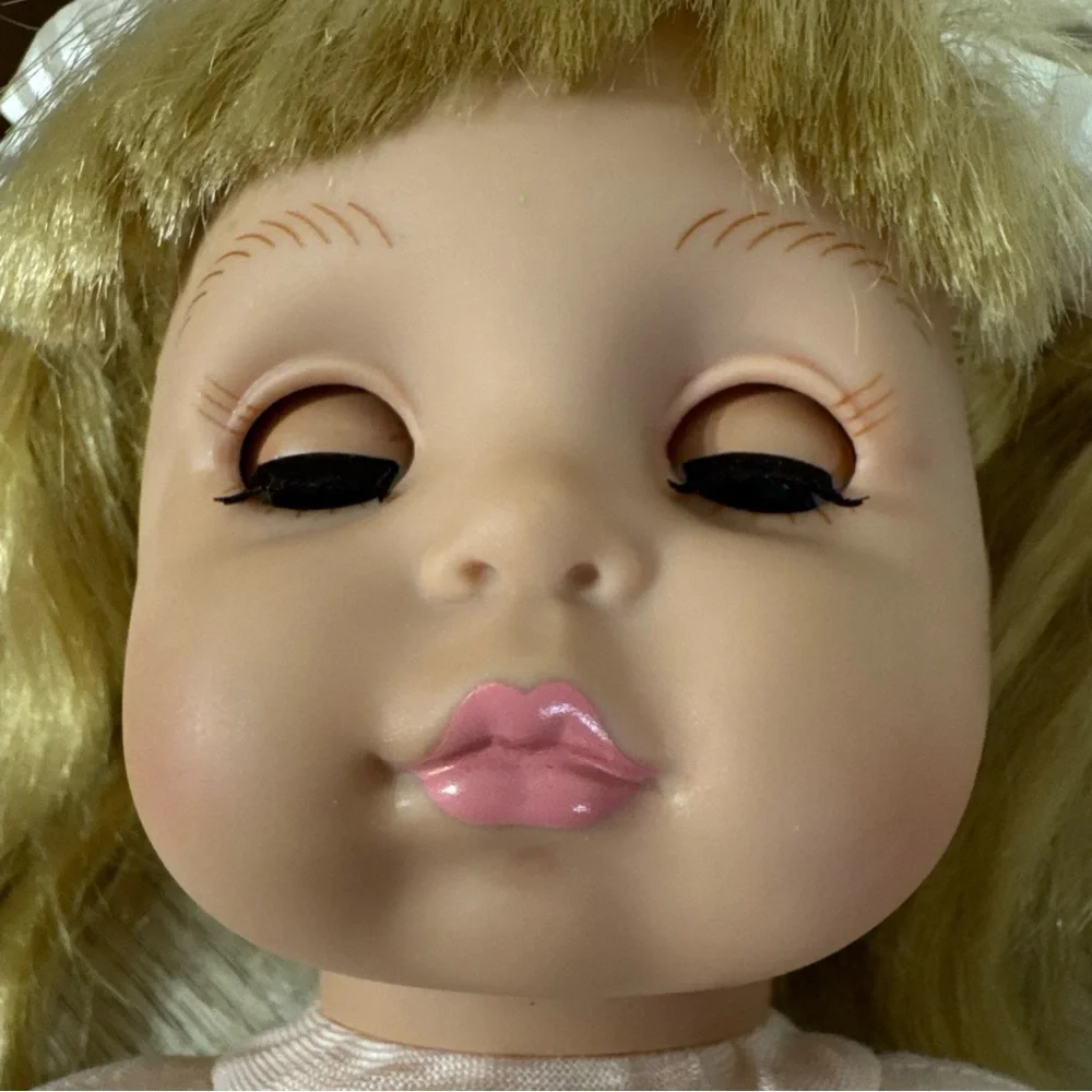 Alexander Doll Co 14” Blonde Vinyl Doll 1999 Vintage Pigtails‎ Sleepy Eyes